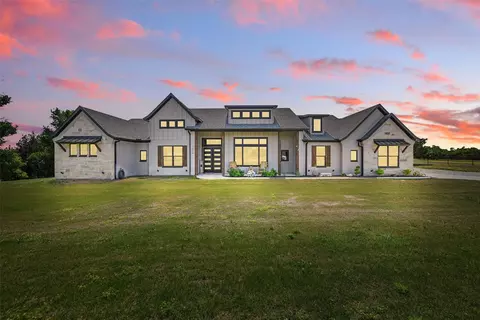 1086 Stagecoach Ranch Dr, Weatherford, TX 76085