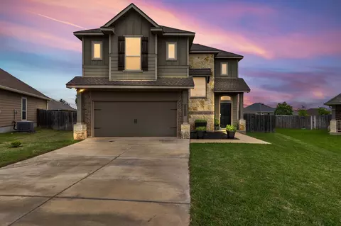 10848 Burnham Dr, Waco, TX 76708