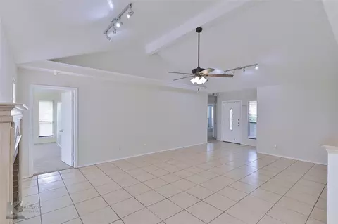 Living - 17 Greenthread St, Abilene, TX 79606 photo 5 of 5