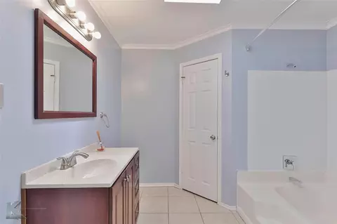Bath - 17 Greenthread St, Abilene, TX 79606 photo 3 of 5