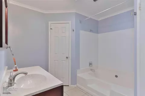 Bath - 17 Greenthread St, Abilene, TX 79606 photo 2 of 5
