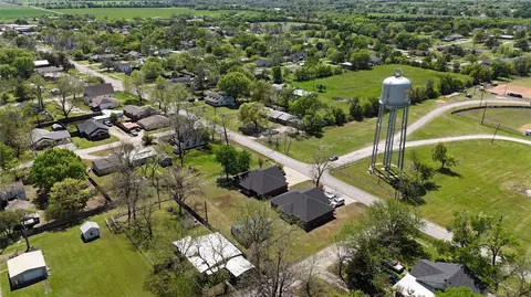 610 N Connett St #6-608, Leonard, TX 75452