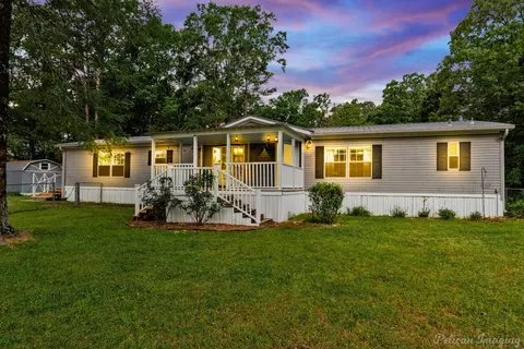 8036 Dawes Rd, Mooringsport, LA 71060