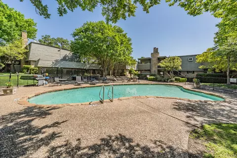 7705 Meadow Park Dr #107, Dallas, TX 75230
