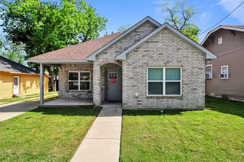 213 W Brown St, Cleburne, TX 76033