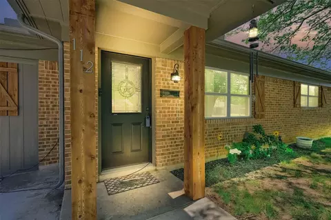 112 N Lynn Ave, Denison, TX 75020