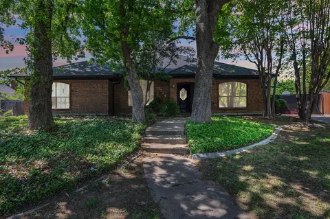 3714 Danbury Dr, Arlington, TX 76016