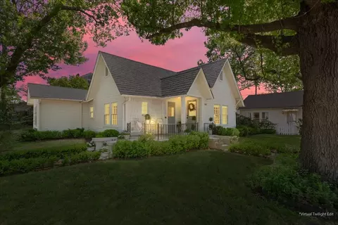Exterior - 600 W 3rd St, Mcgregor, TX 76657 photo 3 of 7