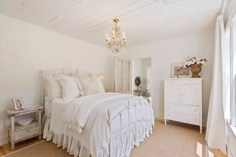 Bedroom - 600 W 3rd St, Mcgregor, TX 76657 photo 5 of 5