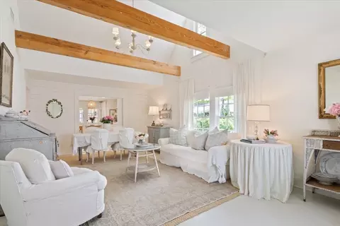 Living - 600 W 3rd St, Mcgregor, TX 76657 photo 1 of 5
