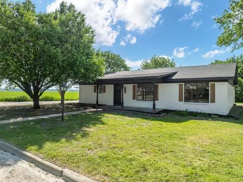 101 Circle Dr, Itasca, TX 76055 photo 4