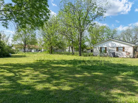 101 Circle Dr, Itasca, TX 76055 photo 13
