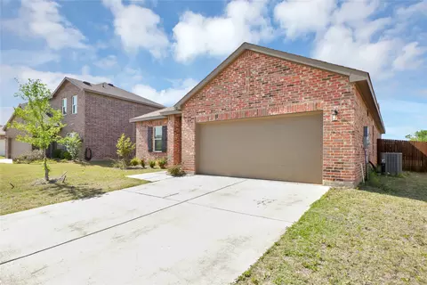 12 Glen Crossings Rd, Edgecliff Village, TX 76134