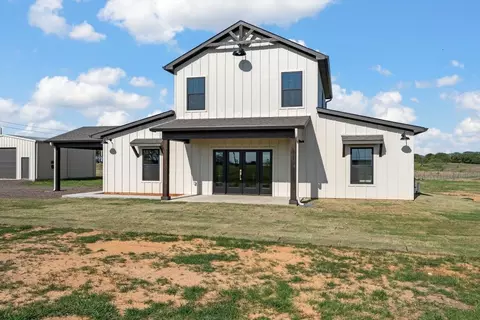 926 Hcr 2124 Loop, Whitney, TX 76692