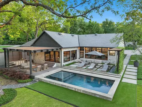 9420 Heron Dr, Fort Worth, TX 76108