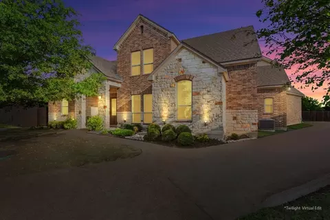 2200 Nicholas, Waco, TX 76712