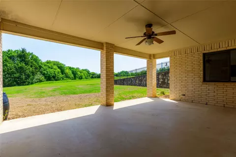 912 E Highland Rd, Oak Leaf, TX 75154 photo 33