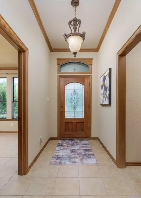 912 E Highland Rd, Oak Leaf, TX 75154 photo 3