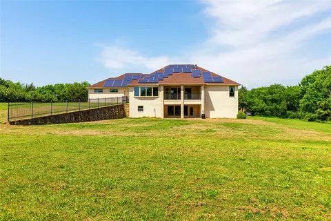 912 E Highland Rd, Oak Leaf, TX 75154 photo 35