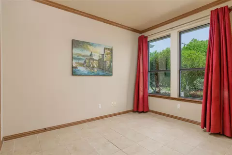 912 E Highland Rd, Oak Leaf, TX 75154 photo 18