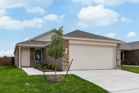 5016 Volunteer Dr, Ennis, TX 75119