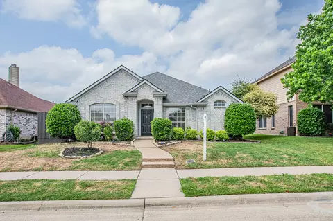 1172 Taylor Ln, Lewisville, TX 75077