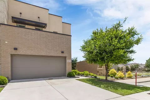 1077 Maverick Dr, Allen, TX 75013