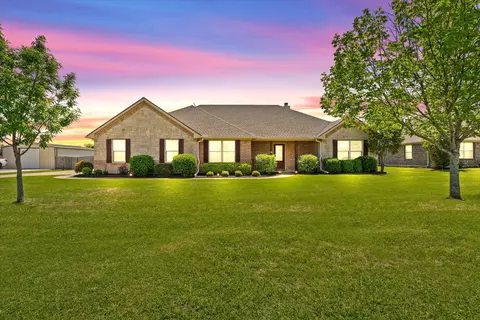 403 Brooks Dr, Nevada, TX 75173