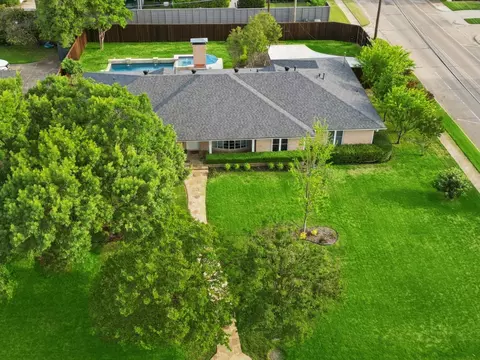 5706 Lindenshire Ln, Dallas, TX 75230