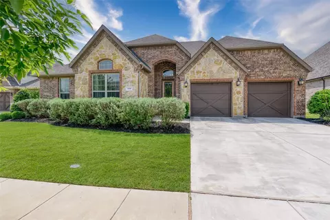 728 Dusty Trl, Aubrey, TX 76227