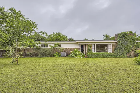 5141 Circle Ridge Dr, Fort Worth, TX 76114