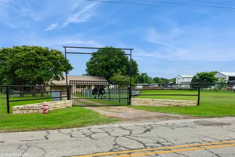 5920 Retta Mansfield Rd, Burleson, TX 76028
