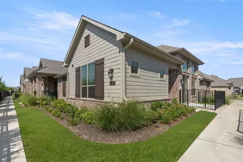 2621 St Helena Ln, Grand Prairie, TX 75054