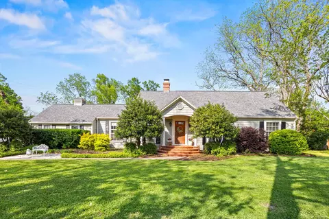 Exterior - 814 Griffith Ave, Terrell, TX 75160 photo 4 of 11