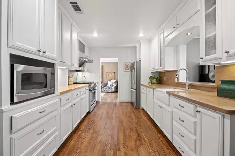 Kitchen - 814 Griffith Ave, Terrell, TX 75160 photo 3 of 3