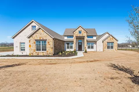 56 Dove Landing Rd, Valley View, TX 76272