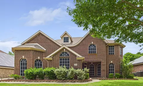 1264 Carriage Creek Dr, Desoto, TX 75115