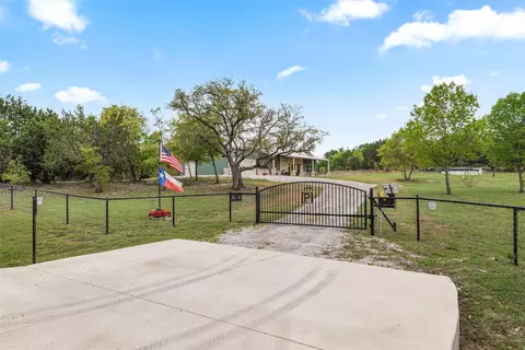 348 Remington Ct, Weatherford, TX 76085