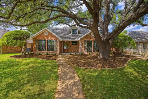 6143 White Rose Trl, Dallas, TX 75248