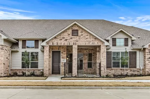 2617 Chablis Dr, Grand Prairie, TX 75054
