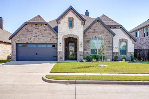 316 Ben Thomas St, Burleson, TX 76028