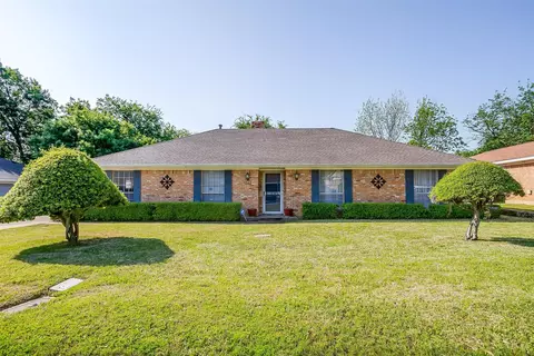 1217 Cameo Dr, Fort Worth, TX 76134