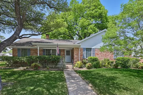 613 Carroll Dr, Garland, TX 75041