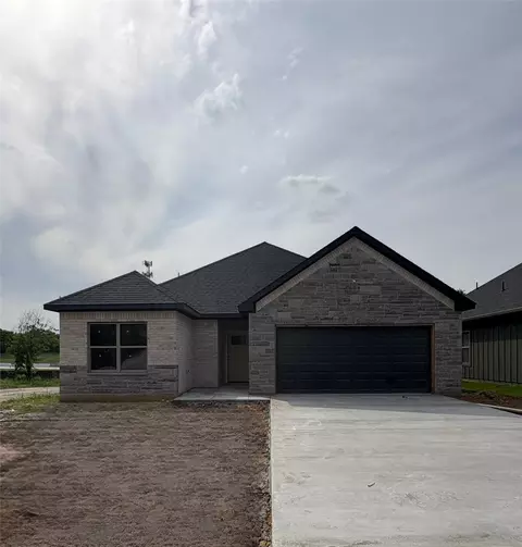 701 N College St, West, TX 76691