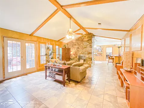 Living - 1925 Lytle Trl, Abilene, TX 79602 photo 1 of 5