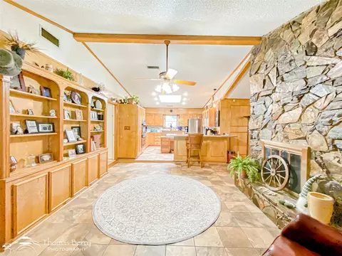Entry Way - 1925 Lytle Trl, Abilene, TX 79602 photo 2 of 2