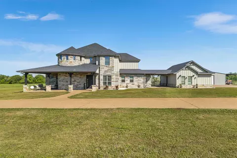 238 Bold Springs Ct, West, TX 76691