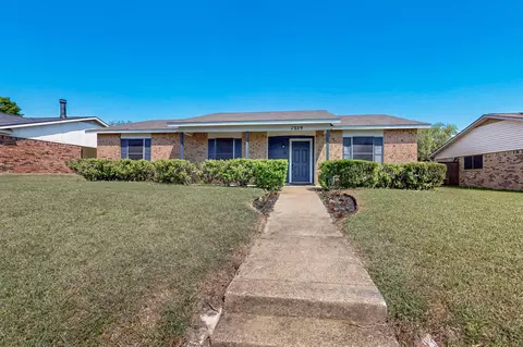 1229 Southridge Dr, Lancaster, TX 75146