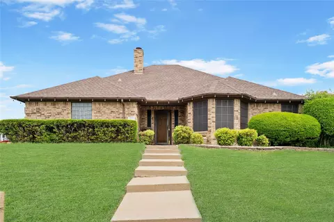 620 Linda Dr, Burleson, TX 76028