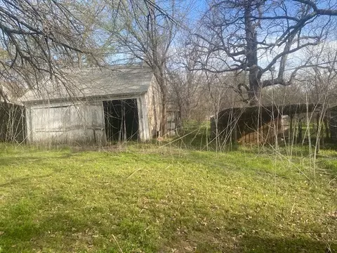 Exterior - 4830 E Fm 120, Denison, TX 75021 photo 2 of 4